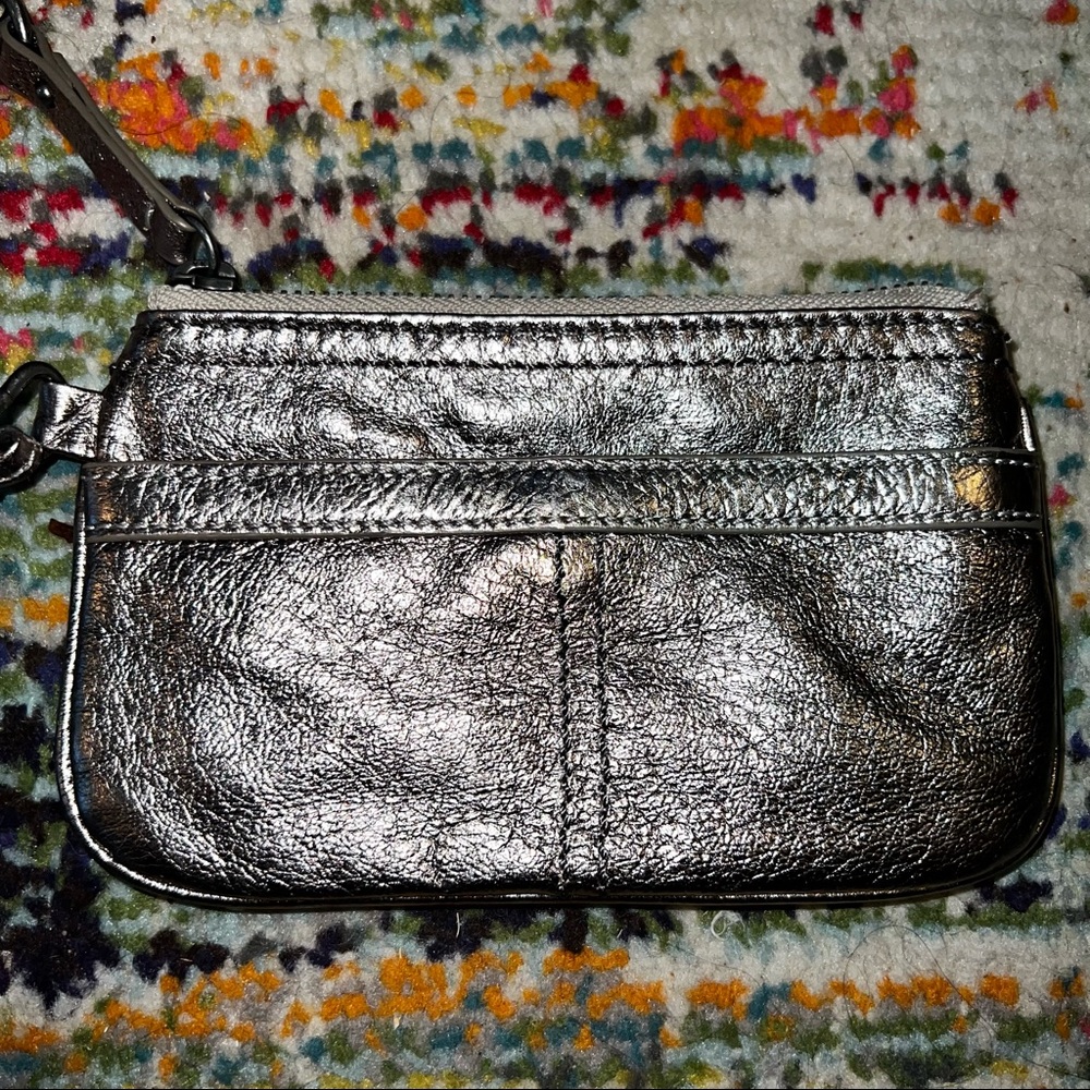 Clark’s Metallic Leather Wristlet Wallet Purse